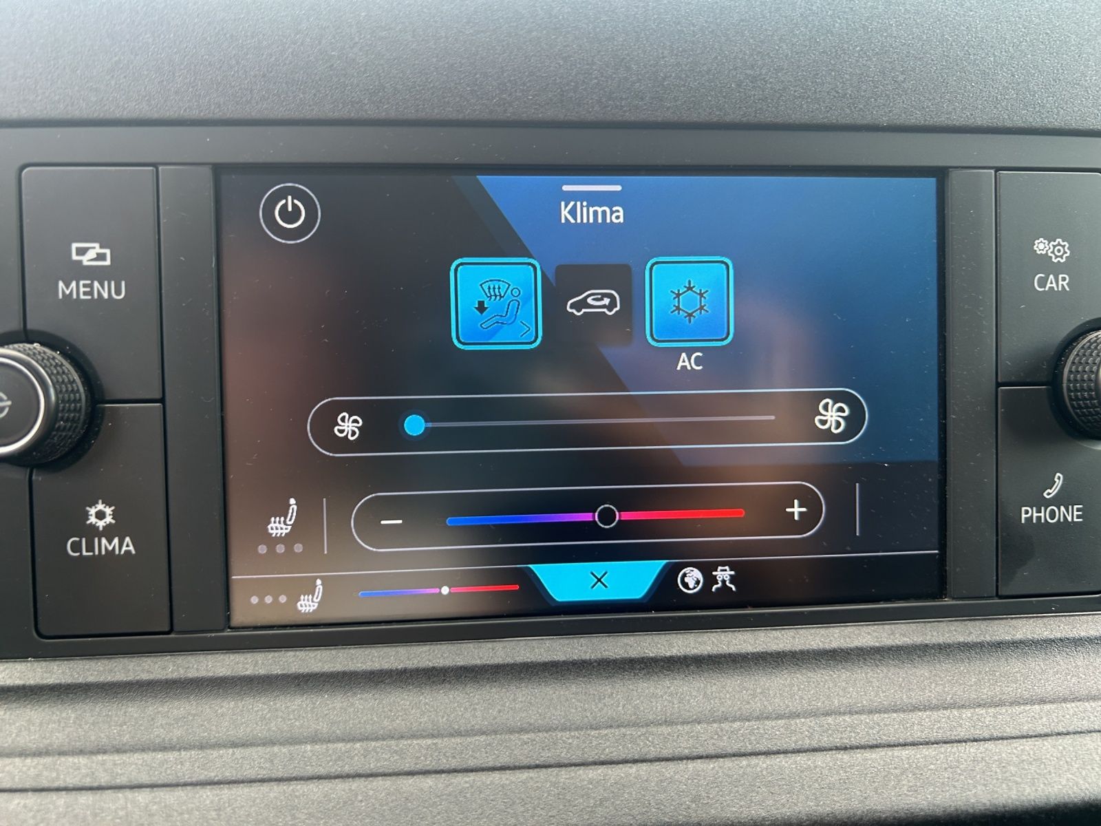 Fahrzeugabbildung Volkswagen Caddy TDI Kasten AHZV PDC KLIMA SITZH. WINTERP.