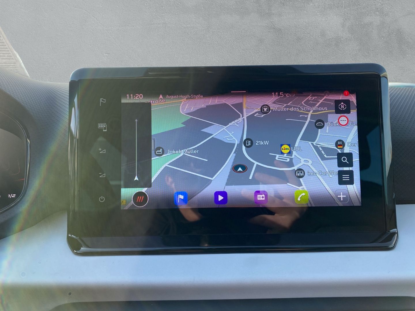 Fahrzeugabbildung SEAT Ibiza Style Road Ed. *SHZ*NAVI*PDC*CAM*Full-Link