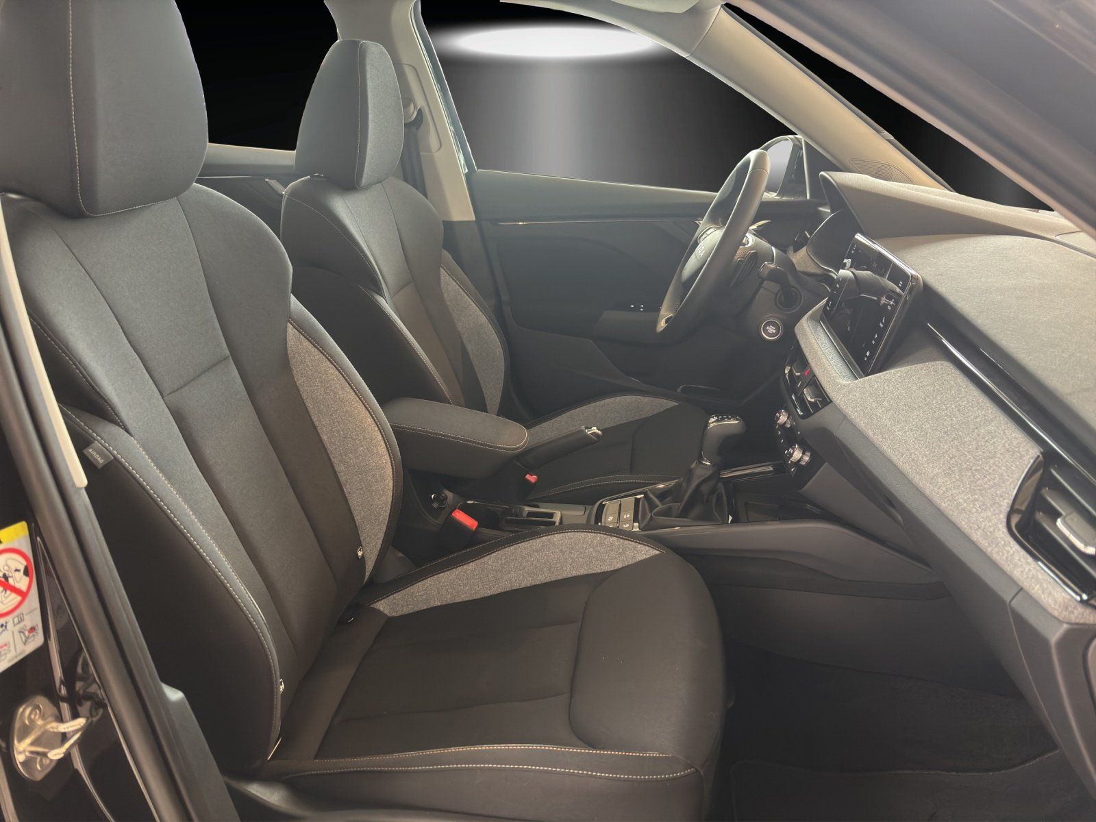 Fahrzeugabbildung SKODA Kamiq Tour 1,0 TSI 85 kW DSG