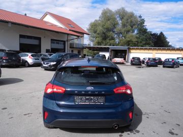 Ford Focus - 12