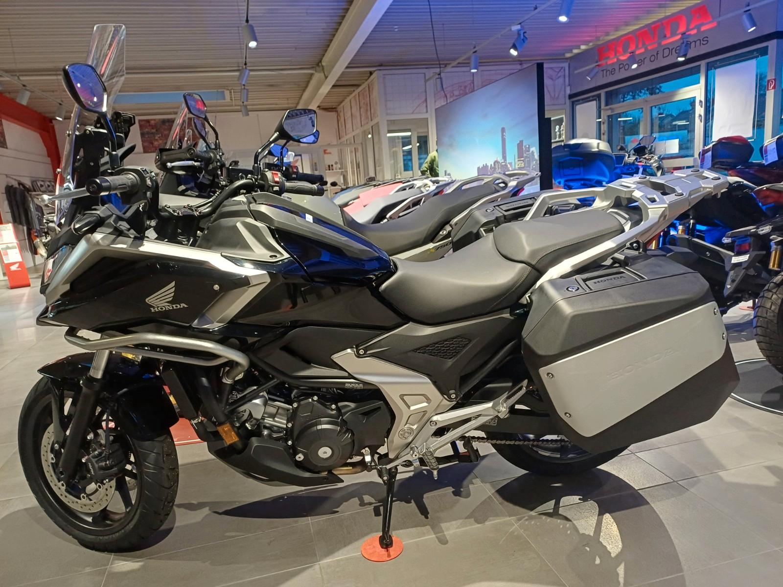 Honda NC750X "Touring"