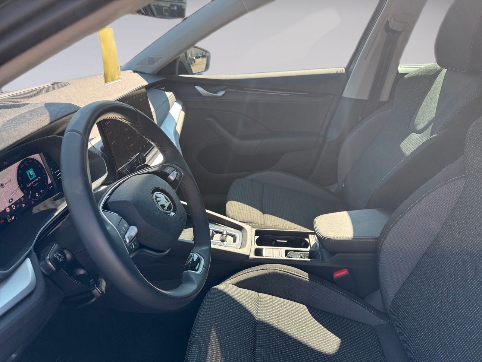 Fahrzeugabbildung SKODA Octavia Combi Selection 1.5 eTSI