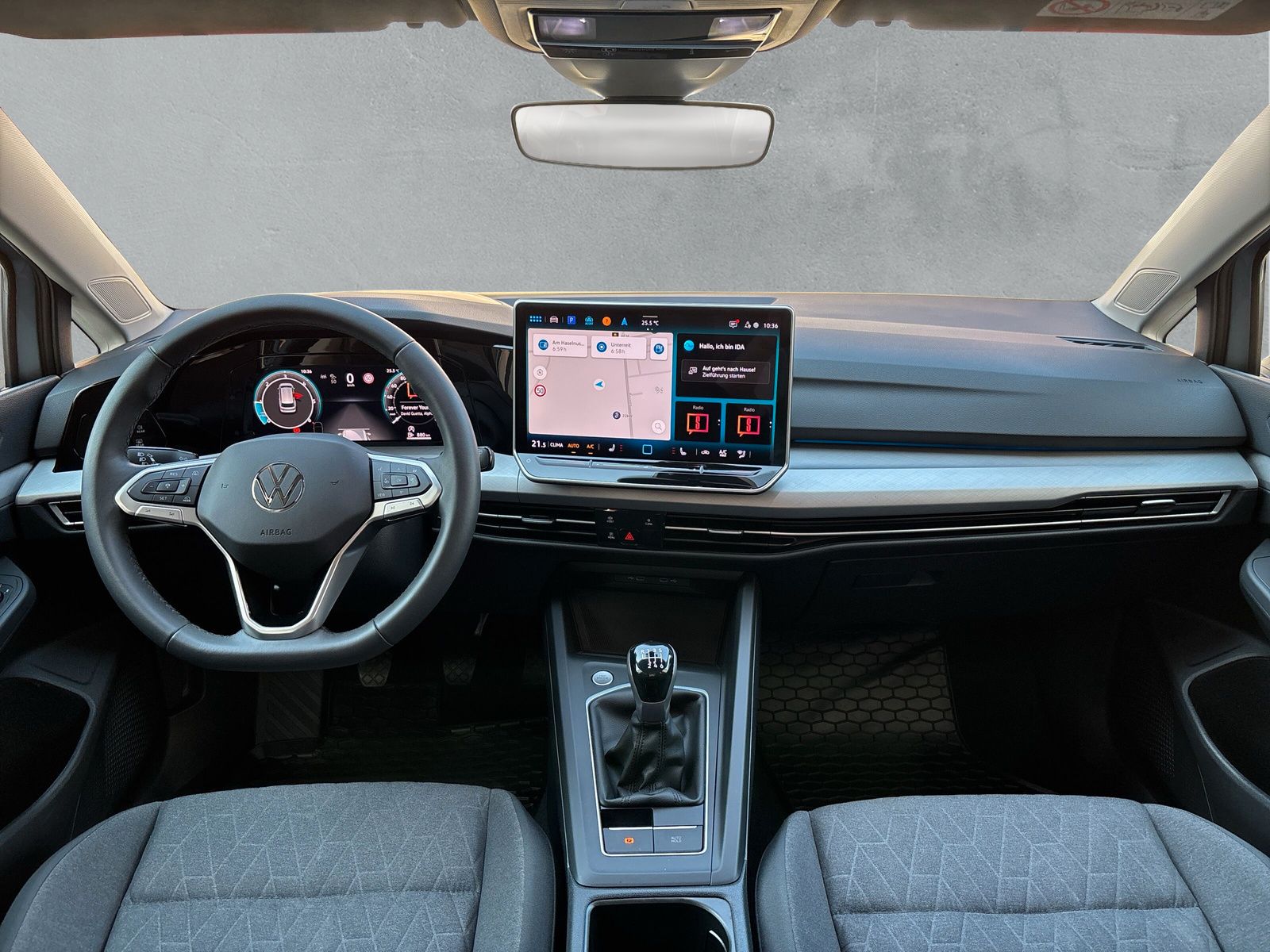 Fahrzeugabbildung Volkswagen Golf Variant 2.0 TDI Life AHK Kamera LED ACC SHZ