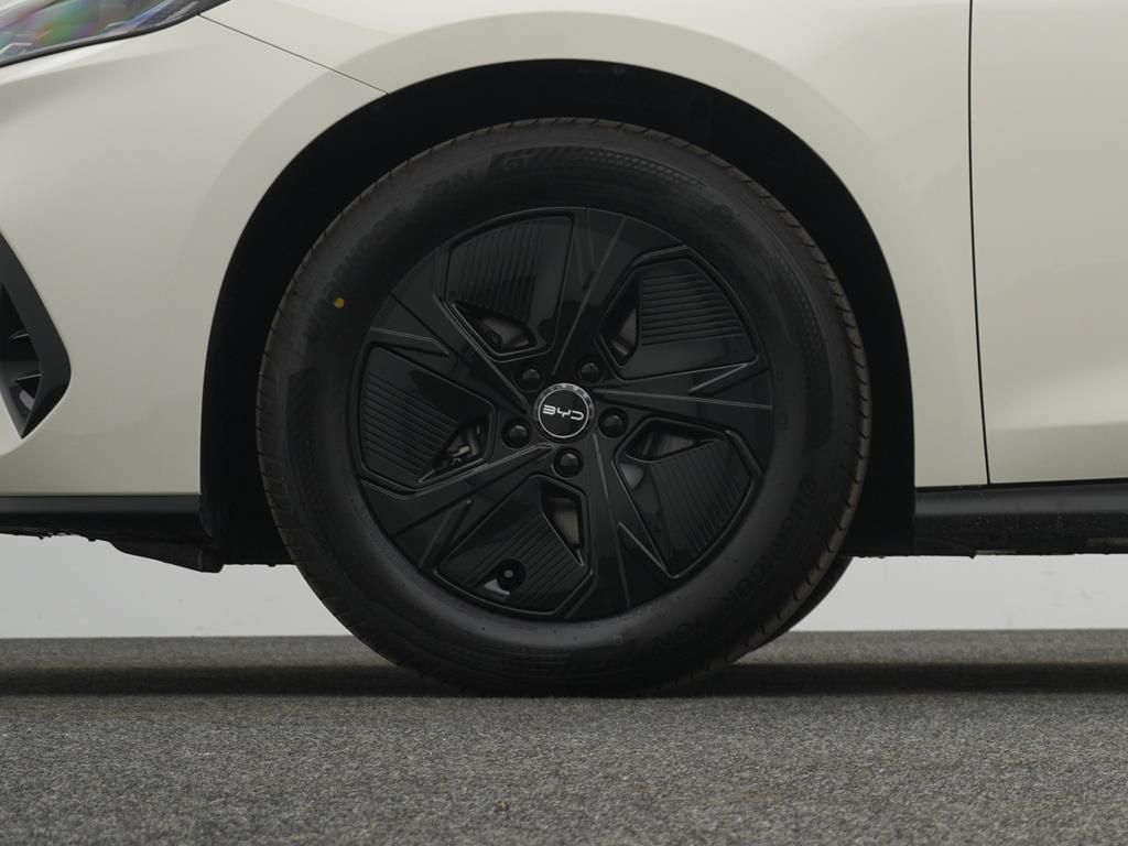 BYD SEAL 6