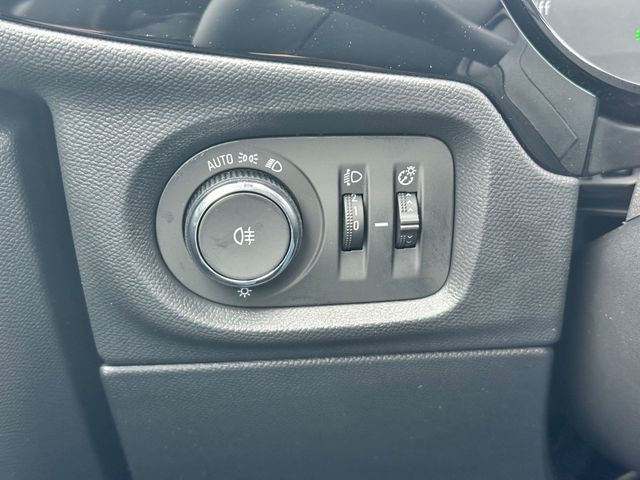 Fahrzeugabbildung Opel Corsa F 1.2 Turbo Edition LED,SHZ,PDC,AUT,SpurH