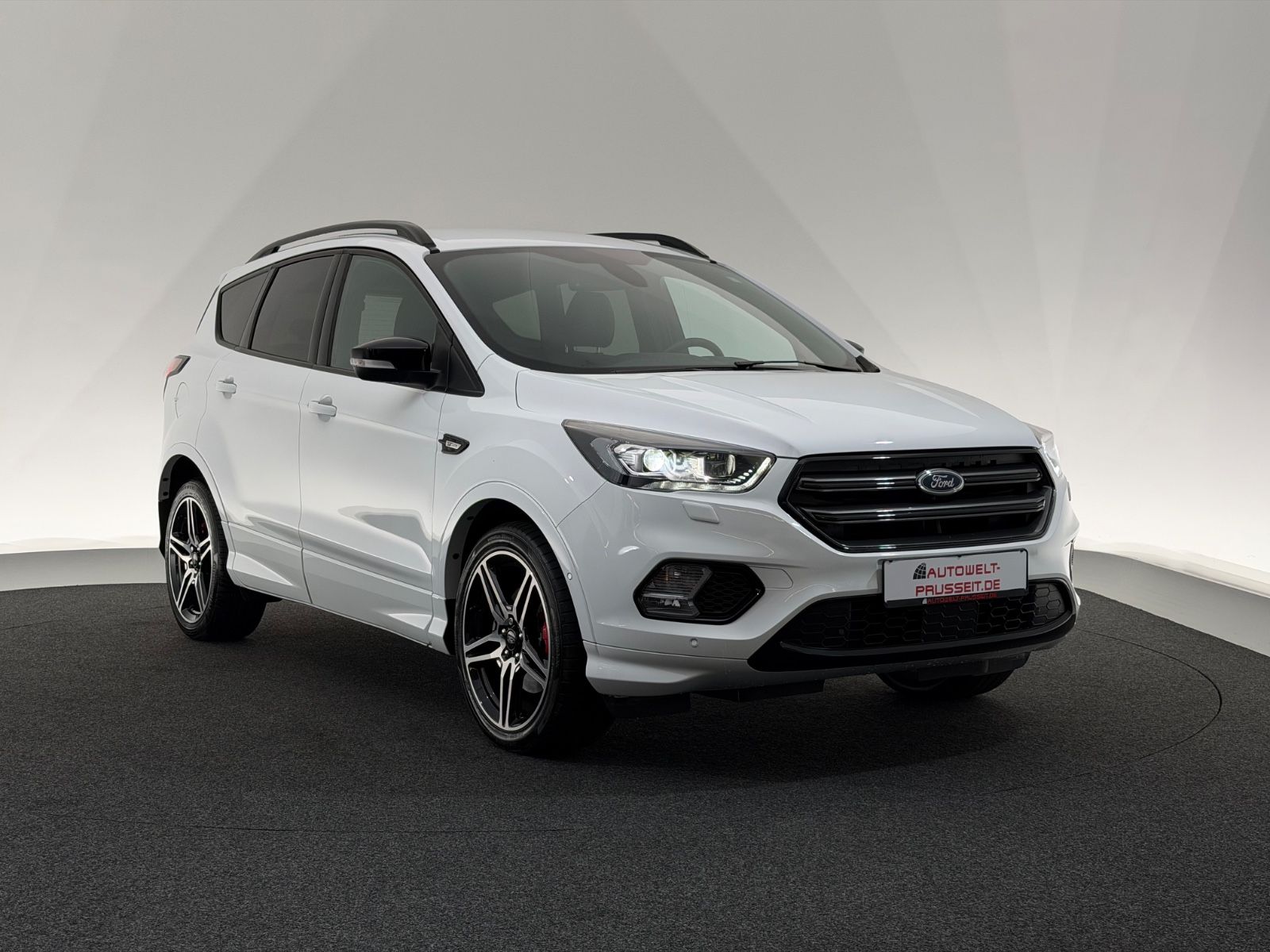 Gebrauchtwagen Ford Kuga Kuga 2.0 TDCi*ST LINE*XENON-AHK-RFK-LHZ-AMBIENTE in Horb am Neckar