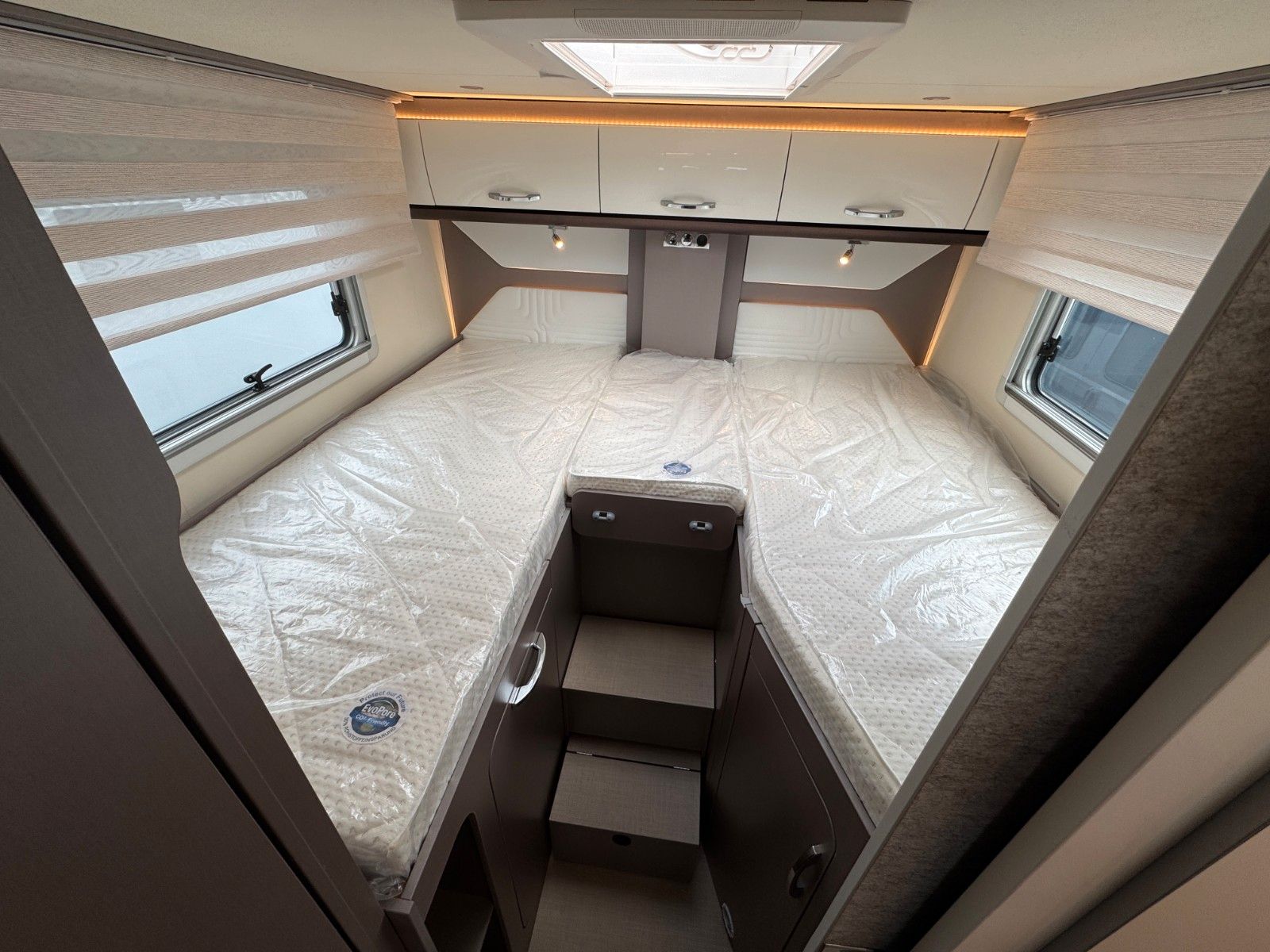 Fahrzeugabbildung Bürstner Lyseo TD 727 G Harmony Line - SIE SPAREN -28%!