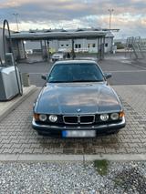 BMW E32 750IL - BMW 750: E32 750i