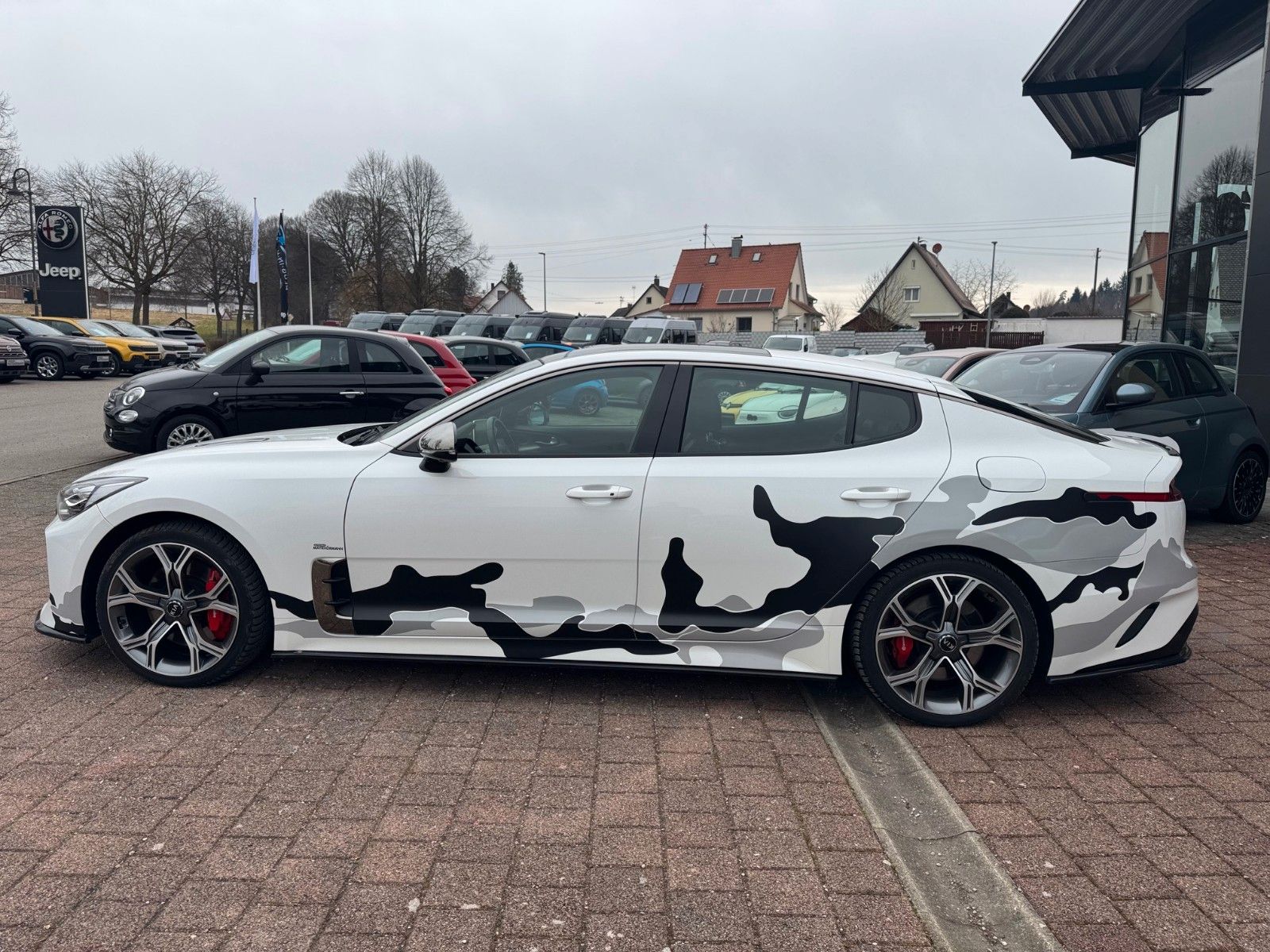 Fahrzeugabbildung Kia Stinger 3.3 T-GDI GT BASTUCK, UMBAU, VOLL!