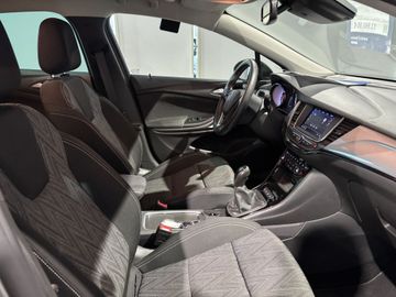 Fotografie 6 des Opel Astra 1.2 Turbo S/S AHK / Keyless Open