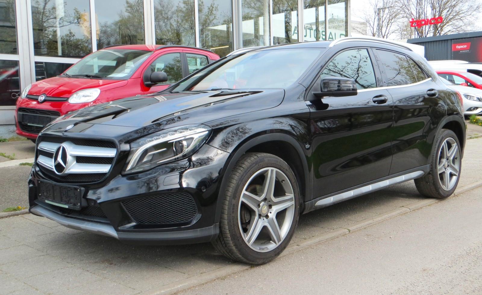 Mercedes-Benz GLA 200 AMG Line* 19" Alu*Navi*Automatik*Xenon*