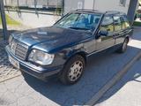 Mercedes-Benz E 300  Kombi Oldtimer - gebrauchte Mercedes-Benz E 300 aus dem Jahr 1995