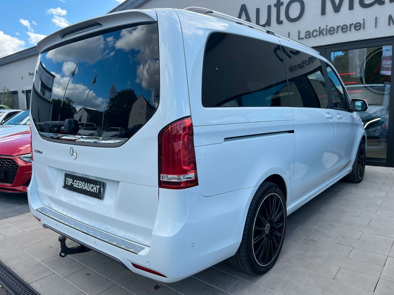 Fahrzeugabbildung Mercedes-Benz V 300d Avantgarde Edition Lang* AMG*AHK*Memory*