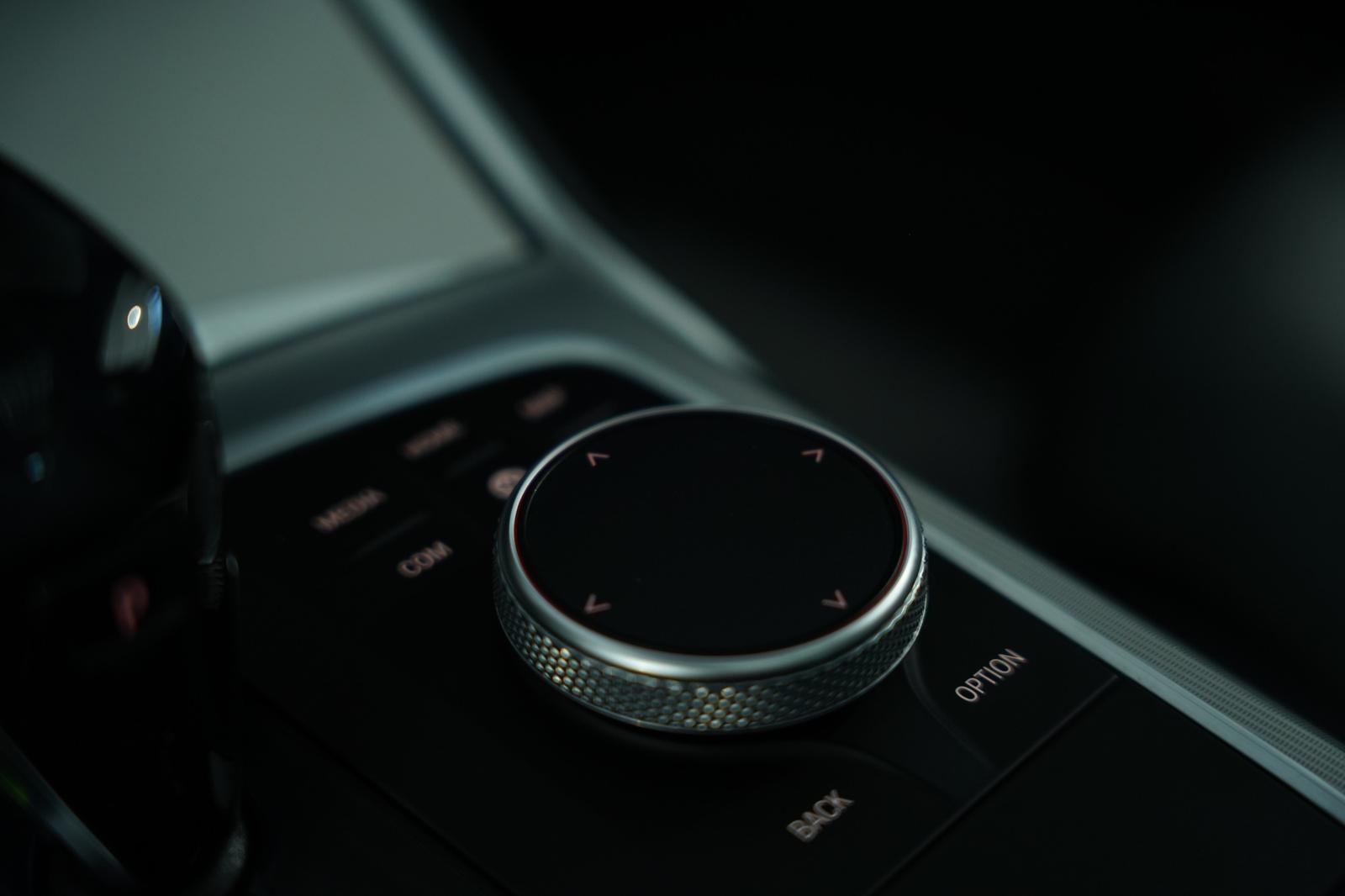 BMW M340i Touring xD *2.H *19 *Pano *Memory *HiFi