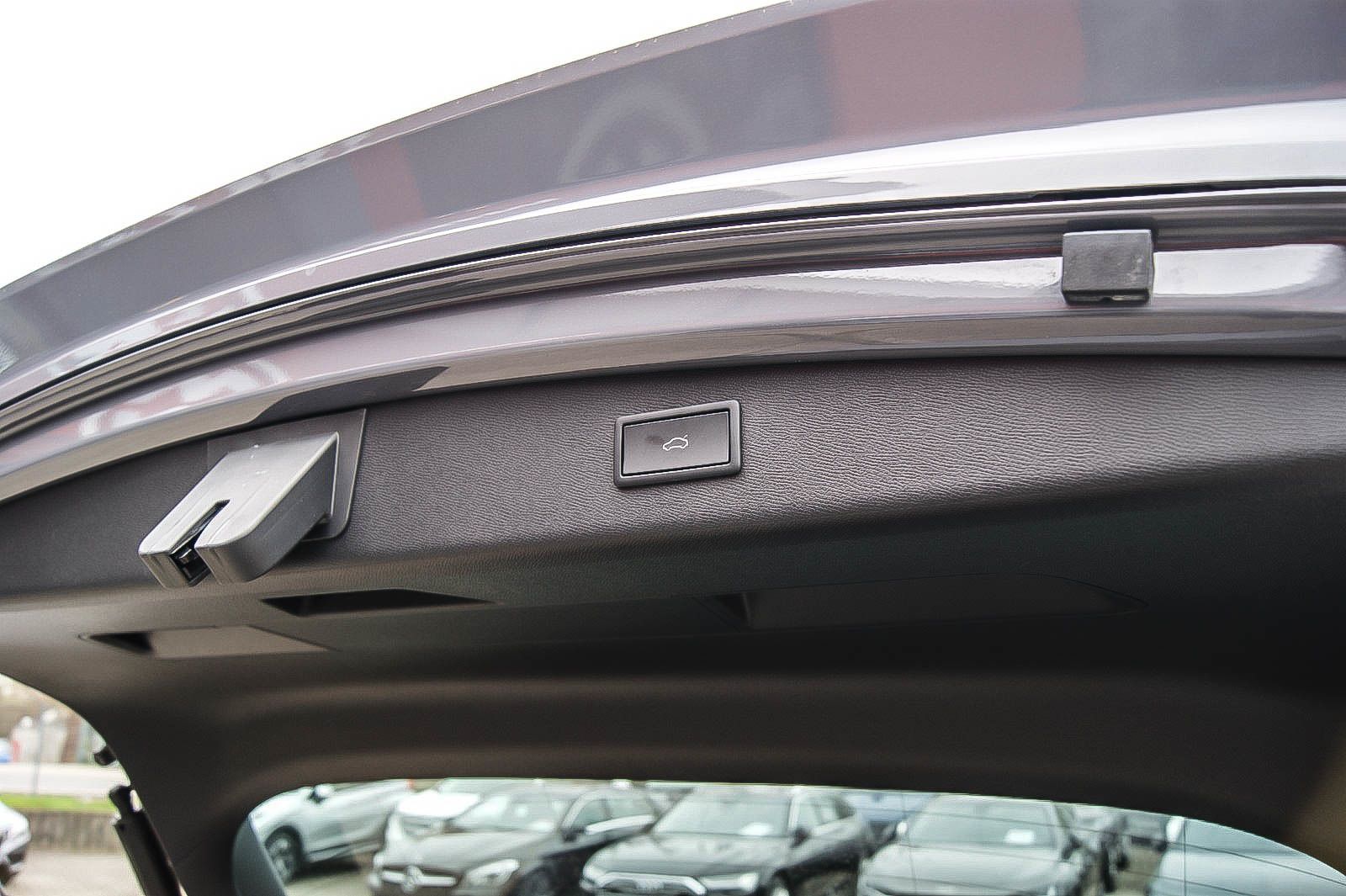 Fahrzeugabbildung CUPRA Leon Sportstourer e-Hybrid PANORAMA CARPLAY ACC