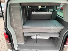 Fahrzeugabbildung Volkswagen T6.1 California Ocean LED ACC AHK Küche 1.Hand