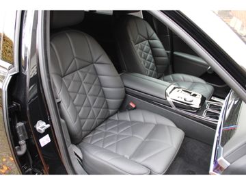 BMW 740 - 3