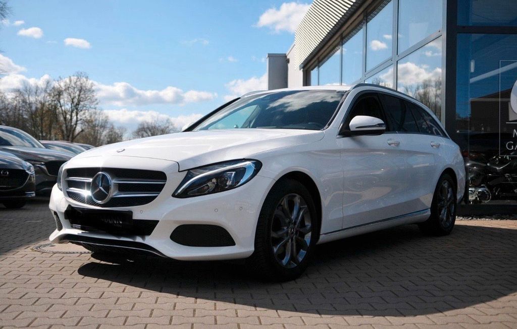 Image of Mercedes-Benz C 200