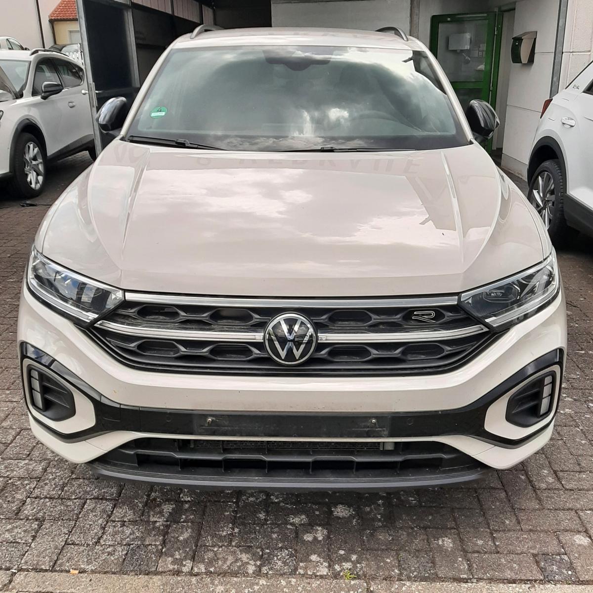 Volkswagen T-Roc 1,5TSI Auto. R-Line18"Alu-Navi-Kamera-LED