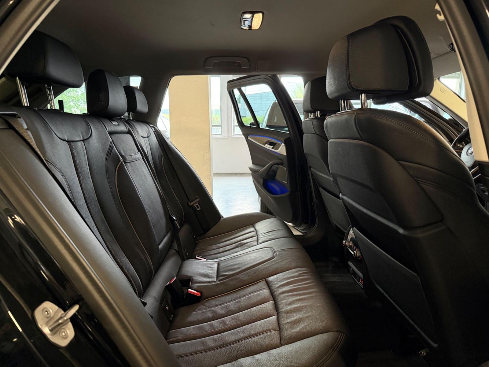 BMW 530 i Luxury Line H-KARDON/CAM/ACC/AHK/LEDER
