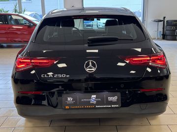 Mercedes CLA 250 Shooting Brake - 6