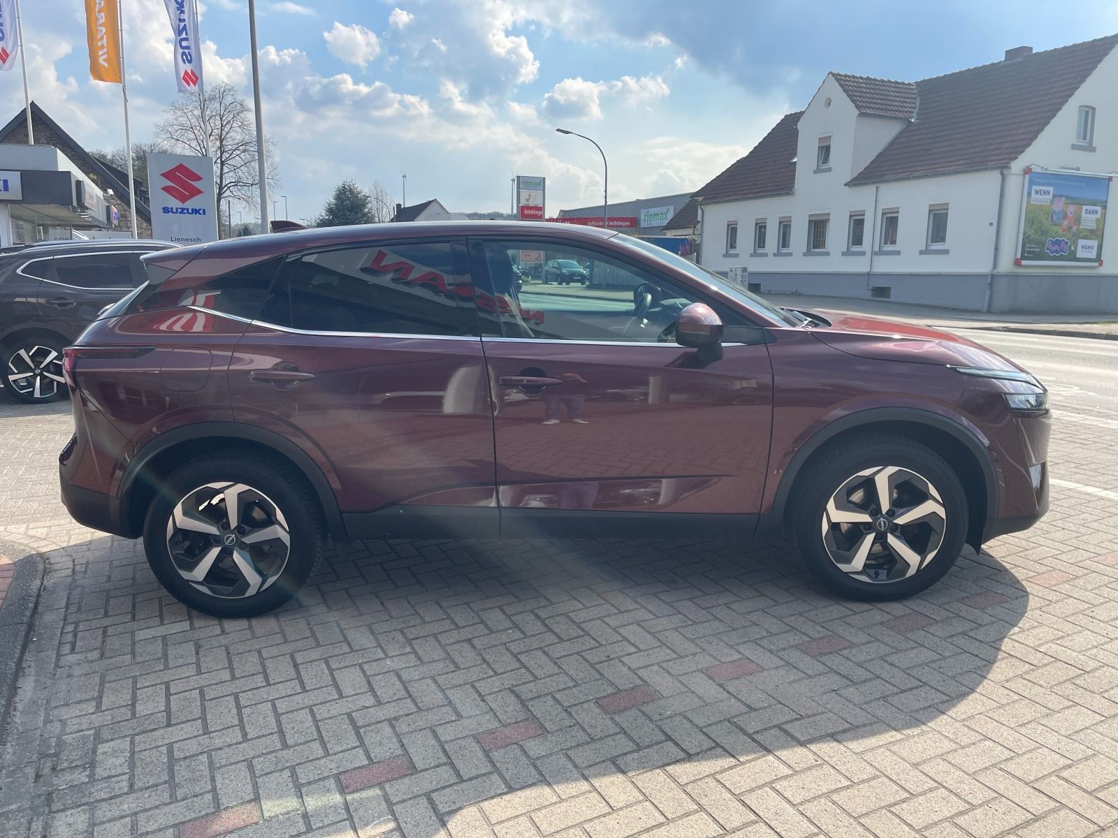 Fahrzeugabbildung Nissan Qashqai 1.3 Mild-Hybrid N-Connecta AHK/Kamera/LE