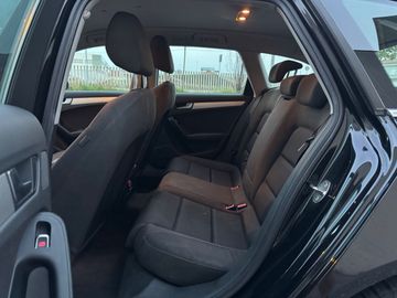Audi A4 - 12