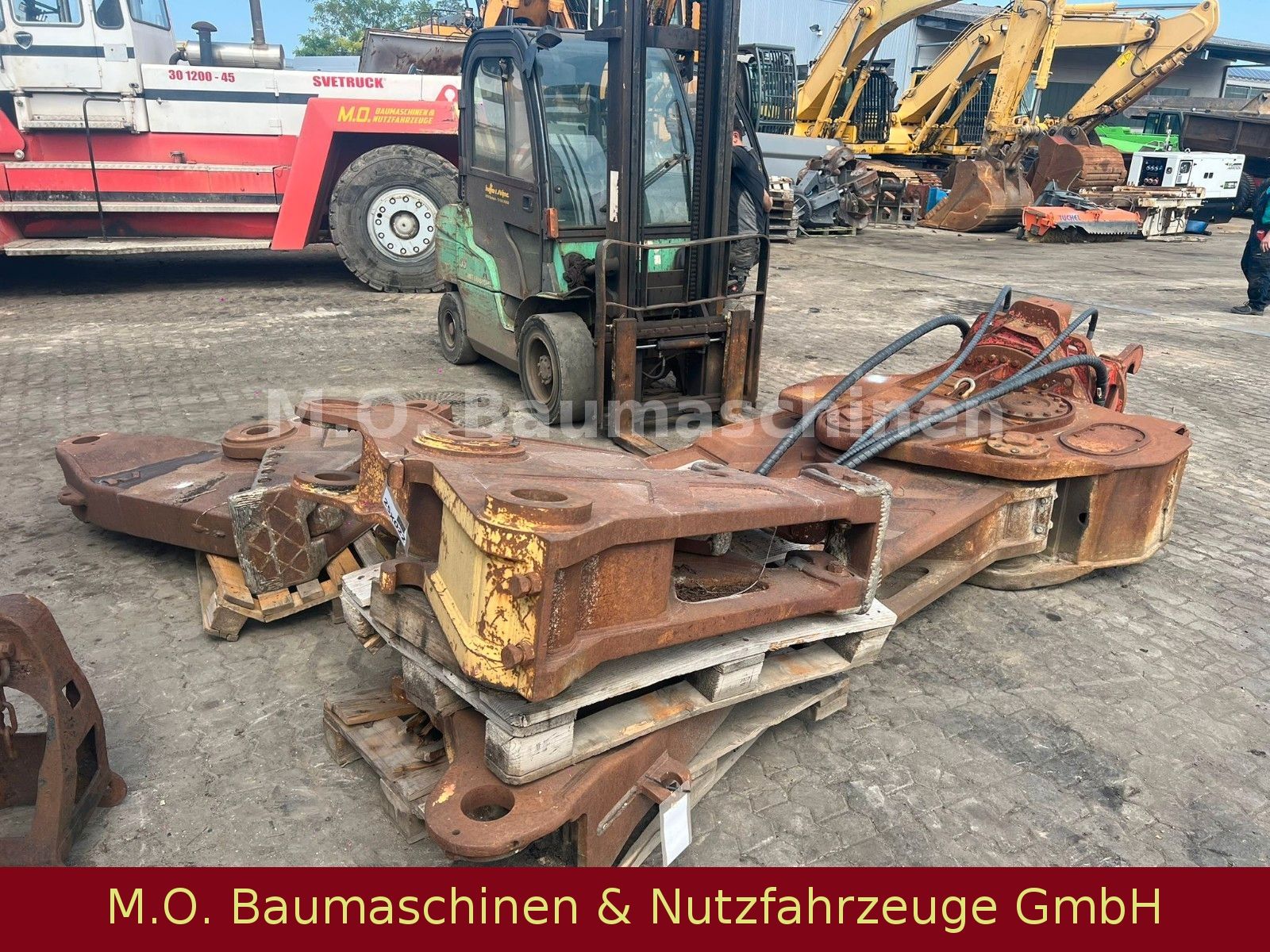 Fahrzeugabbildung Andere VT 40 mit 3 Wechselbacken/Stahl/Beton