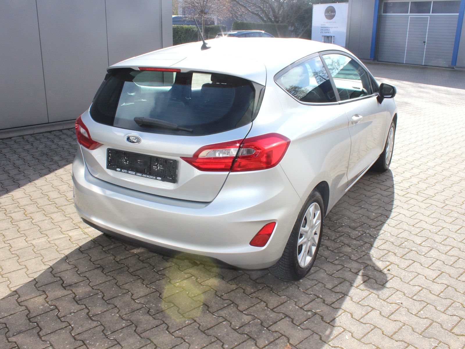 Fahrzeugabbildung Ford Fiesta Trend 1,1