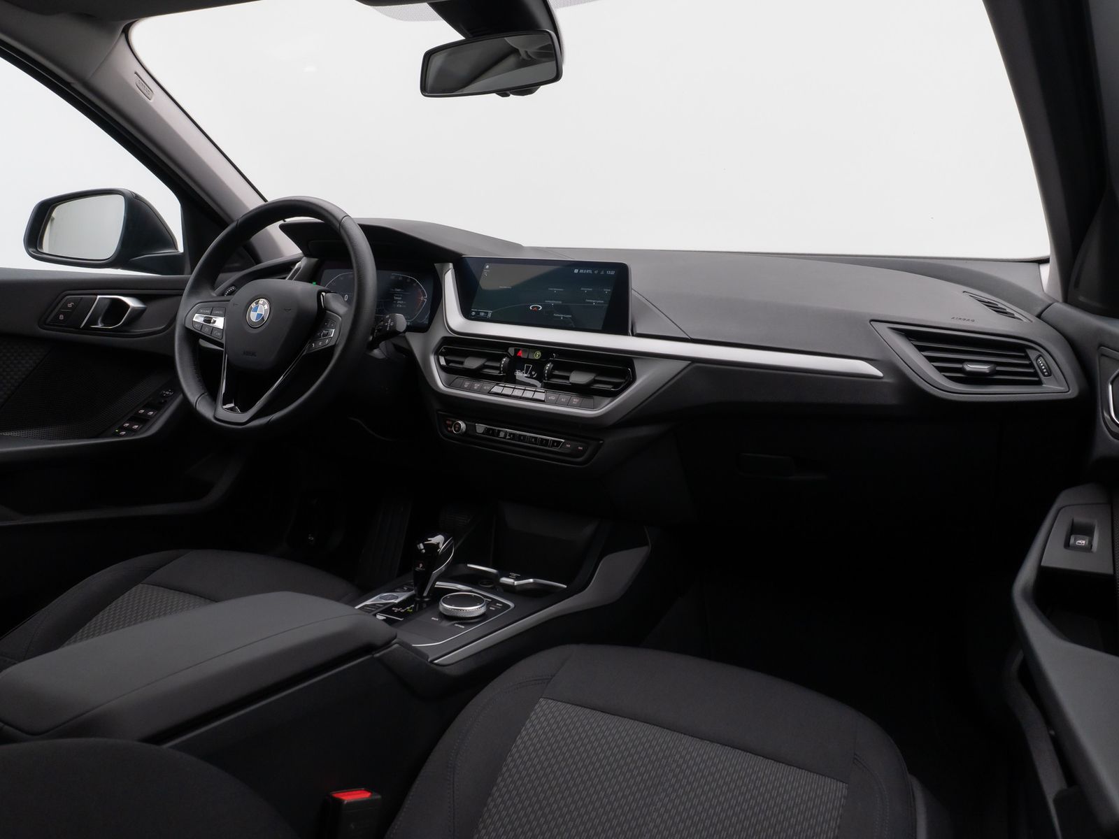 Fahrzeugabbildung BMW 118d DAB CockPitPro PDC LED Geschwindigkeitsreg.