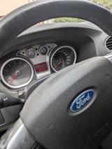 Ford Focus 1,6 Ambiente Turnier Ambiente zuverlässig  - Ford Focus aus 2008: Kombi