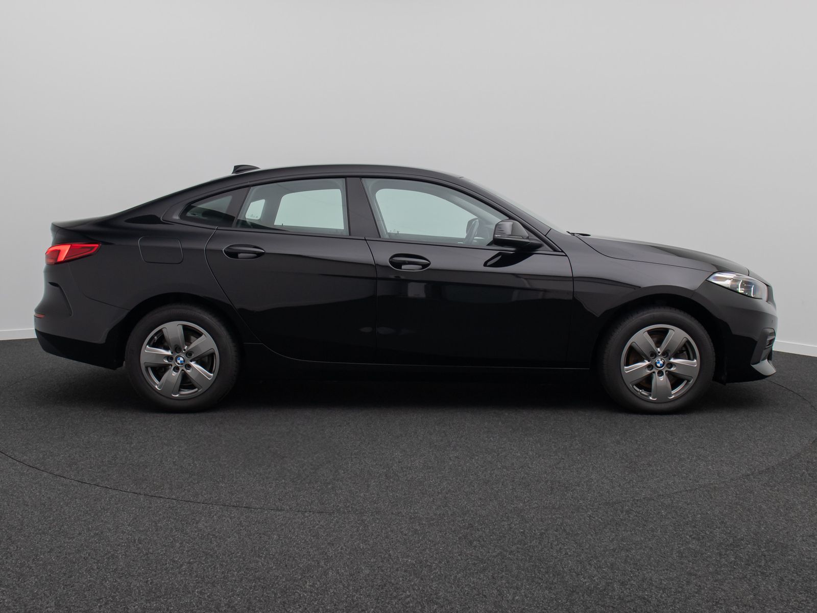 Fahrzeugabbildung BMW 218i Gran Coupé DAB GeschwindigReg PDC LED WLAN