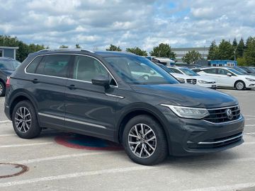 Volkswagen Tiguan - 3