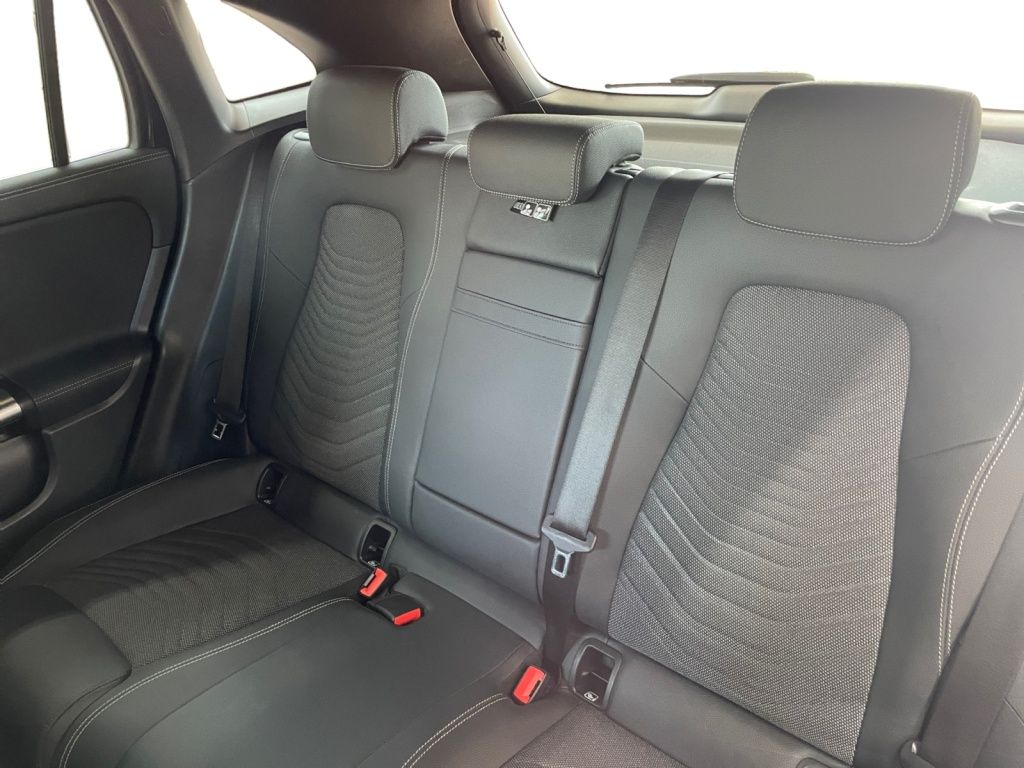 Mercedes-Benz EQA 300 4matic Progressive AMG+MBUX+Progressive foto 10