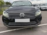 Volkswagen Touareg 3.0 V6 TDI SCR 150kW Tiptronic Execu... - Volkswagen Touareg: Firmenfahrzeug