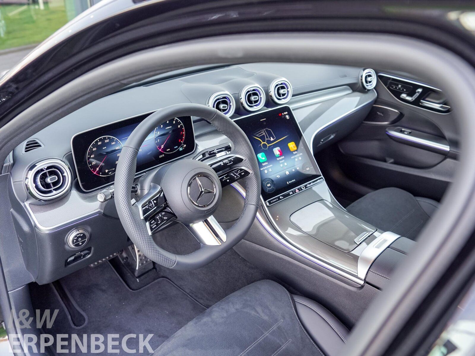 Fahrzeugabbildung Mercedes-Benz C 200 AMG Distronic AHK 360° DigitalLight Memory