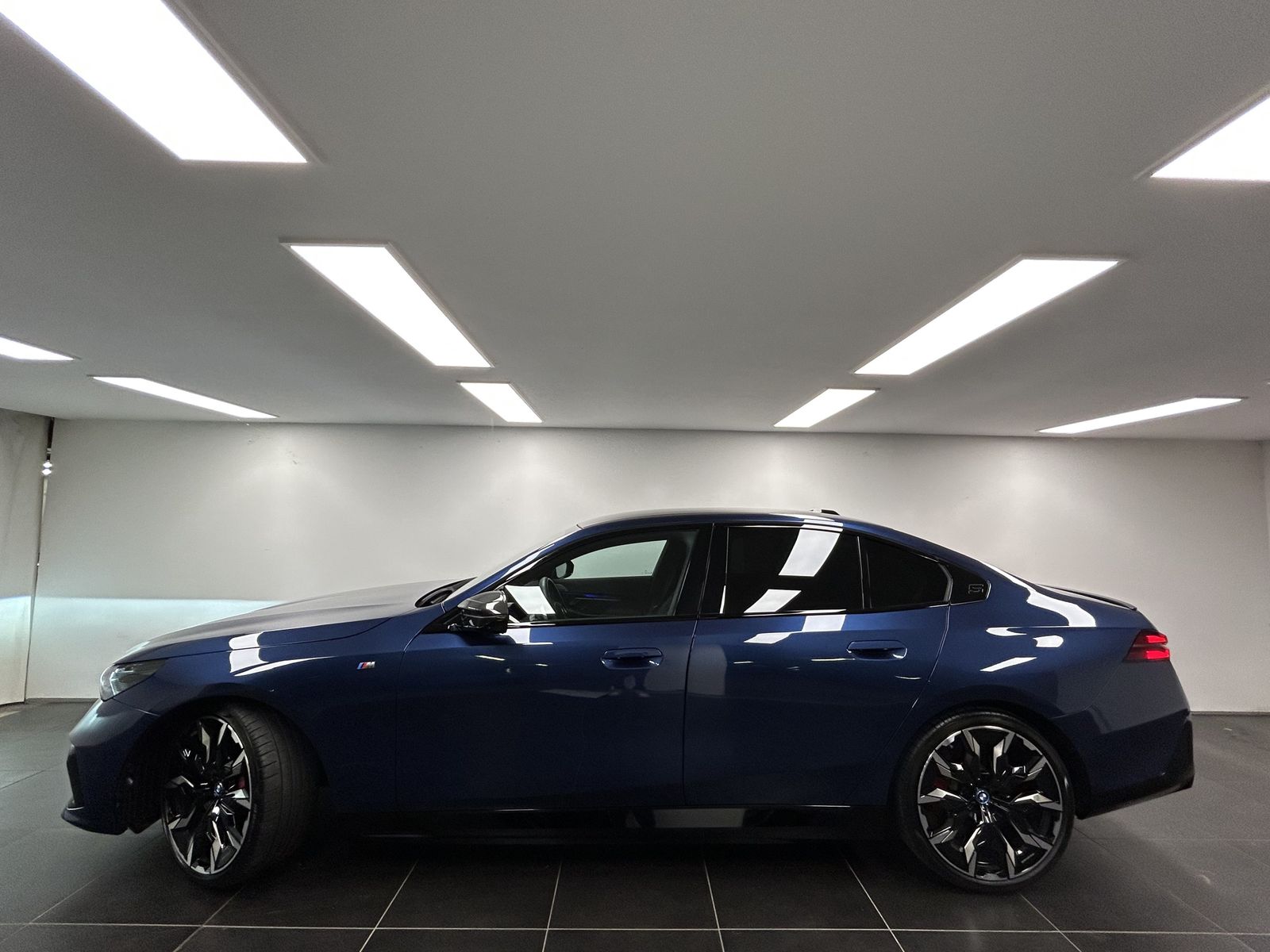BMW i5 M60 xDrive Limousine Sportpaket Head-Up DAB foto 2