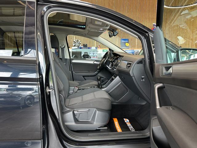 MYAUTOCENTER – Gebraucht- und Jahreswagen mit Werkstattservice in Pfaffenhofen Volkswagen Touran Comfortline BMTStart-Stopp *Pano*AHK*