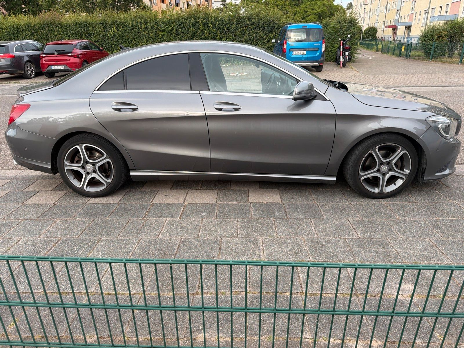 MERCEDES-BENZ CLA 180