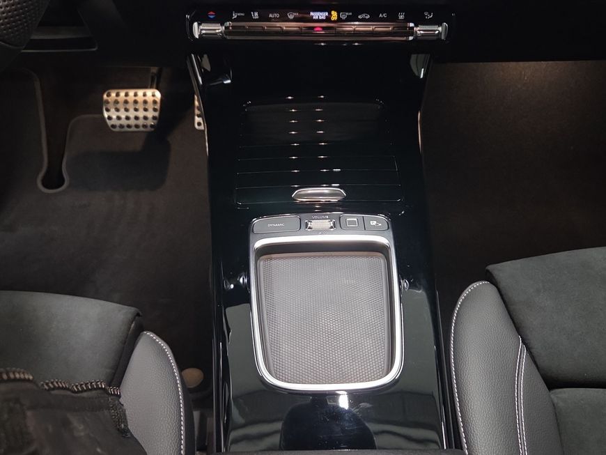 Mercedes-Benz CLA 200 d Shooting Brake AMG Special Edition Nig foto 14