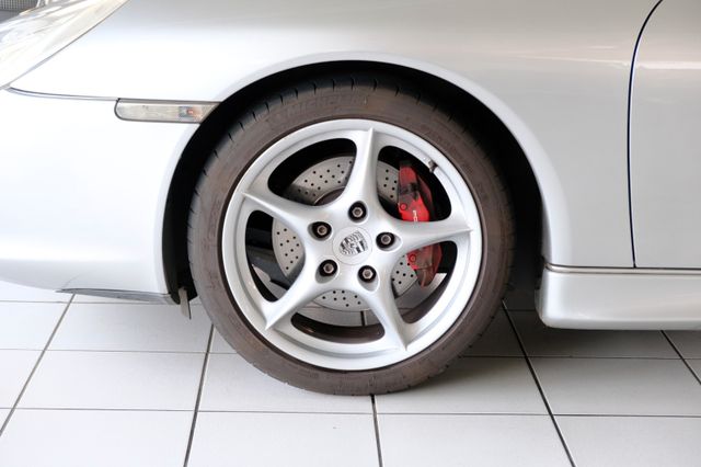 Fahrzeugabbildung Porsche 996 Carrera Coupé