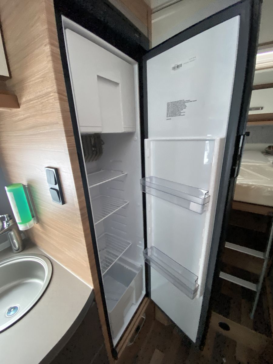 Fahrzeugabbildung Weinsberg CaraCompact MB EDITION PEPPER 640 MEG AT, MBUX