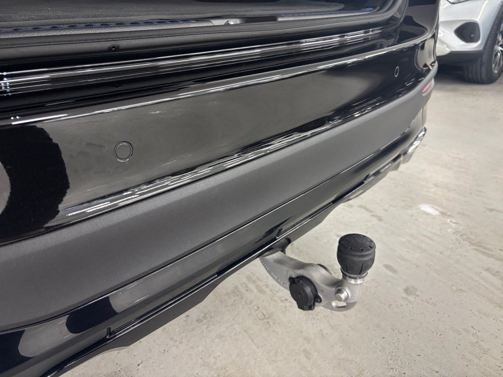 Fahrzeugabbildung Mercedes-Benz GLC 300 d 4M AMG*Airmatic*AHK*HUD*Pano*20"*Distr