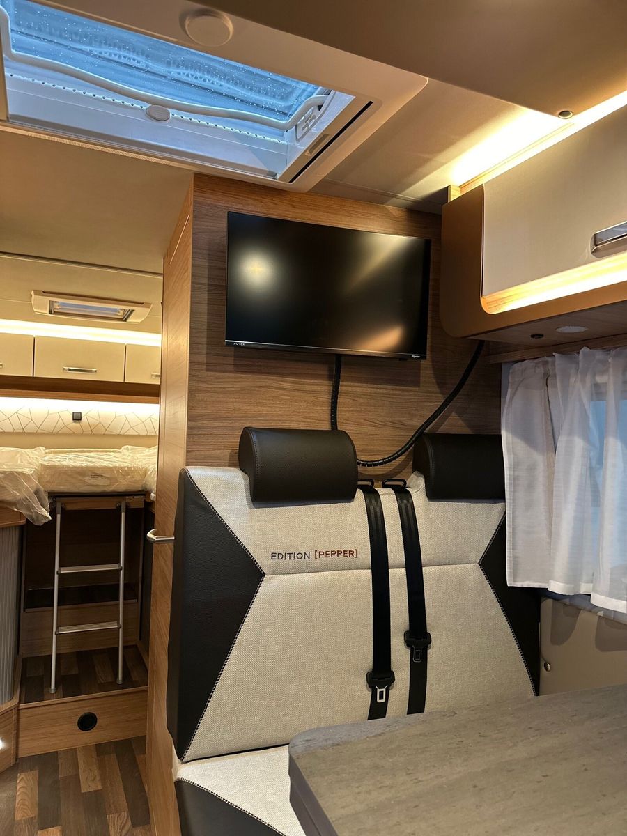 Fahrzeugabbildung Weinsberg CaraCompact MB EDITION PEPPER 640 MEG AKTION