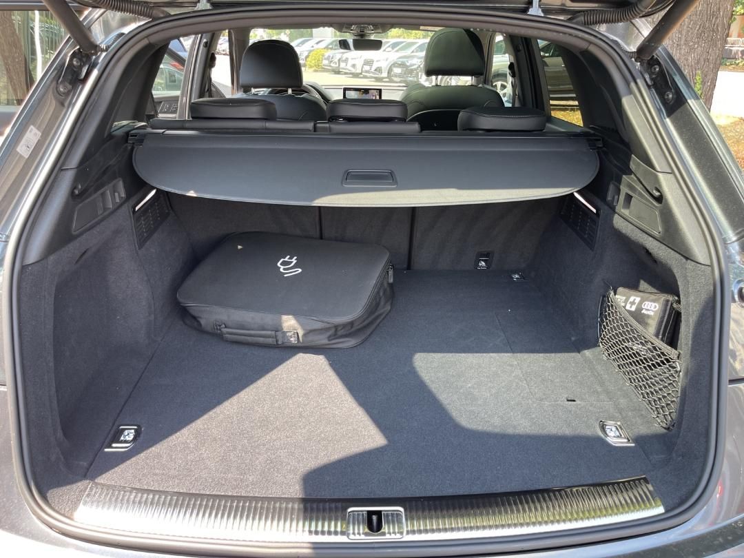 Fahrzeugabbildung Audi Q5 TFSI e Q5 55 TFSIe quattro S tronic 2x S Line