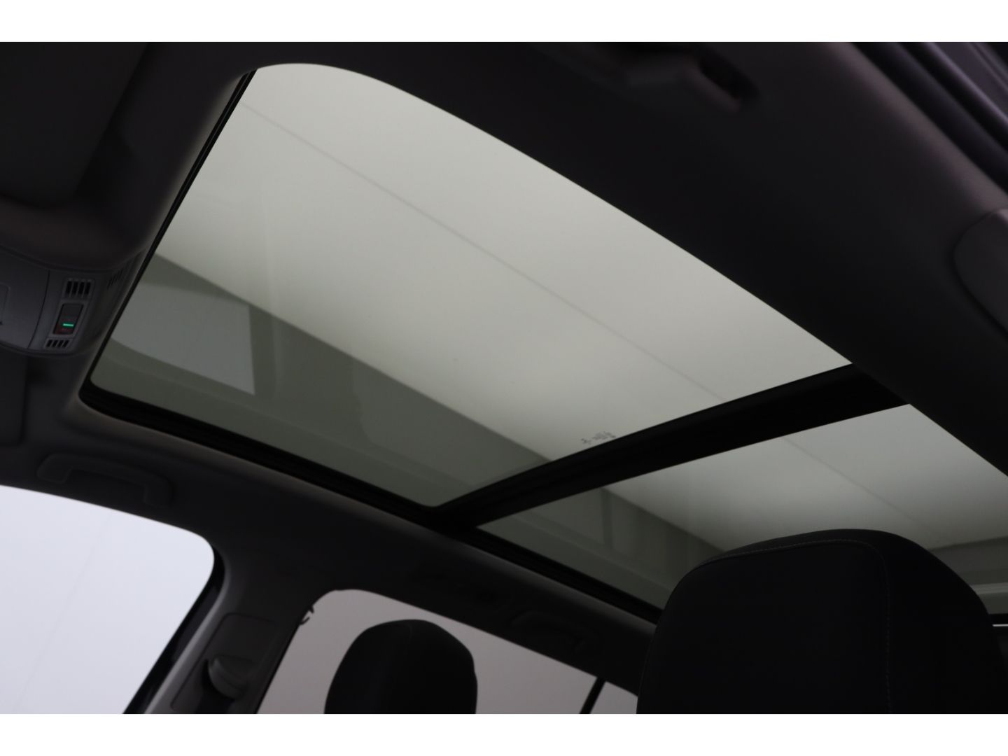 Fahrzeugabbildung Volkswagen Touran Comfortline BMT Start-Stop AHK schwenkbar