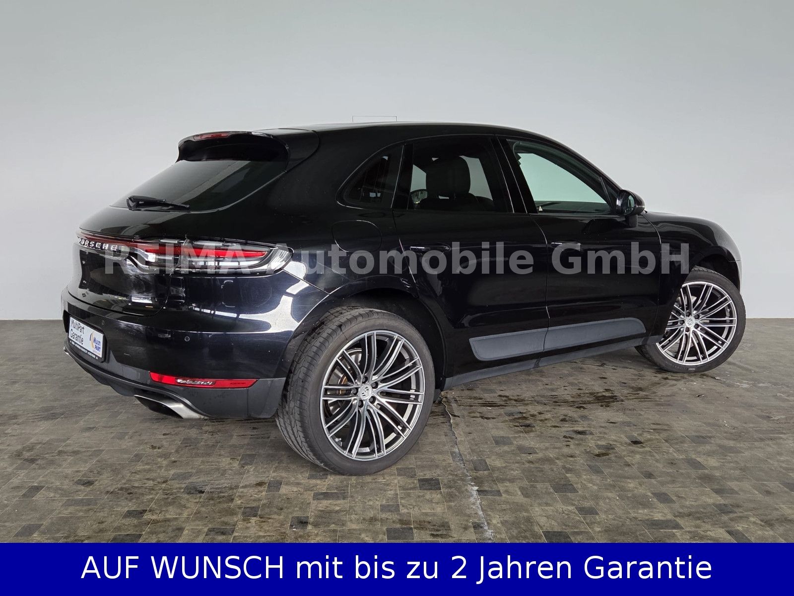 Fahrzeugabbildung Porsche Macan 2,0i, , LED, Standheizung, Luft, Pano