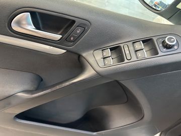 Volkswagen Tiguan Sport & Style 4Motion *2. Hand*Klima*Navi