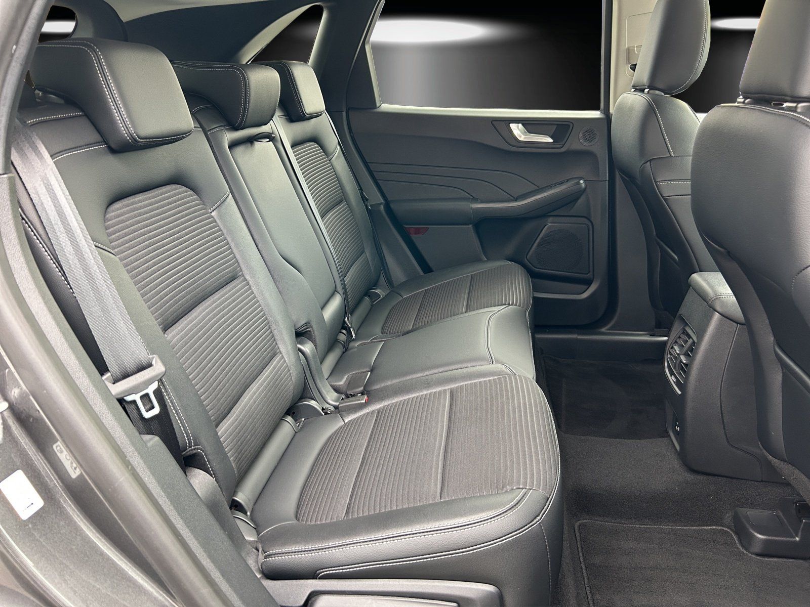 Fahrzeugabbildung Ford Kuga 2.5 PHEV Titanium X Aut./LED/KAMERA/NAVI/