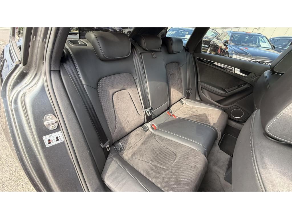 AUDI A4 AVANT 3.0 TDI 245CH QUATTRO S LINE
